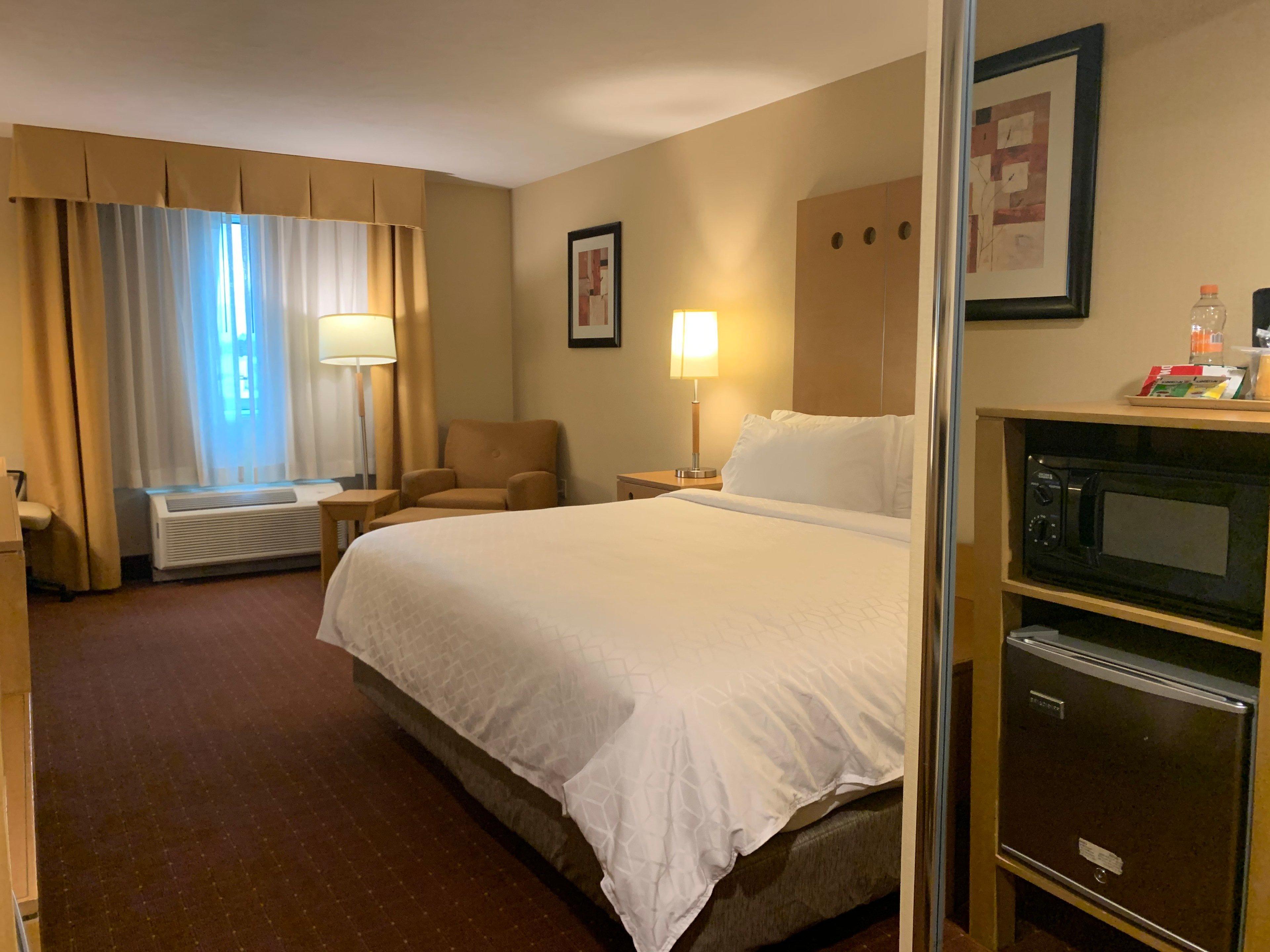 Holiday Inn Express Saltillo Zona Aeropuerto By Ihg Eksteriør billede